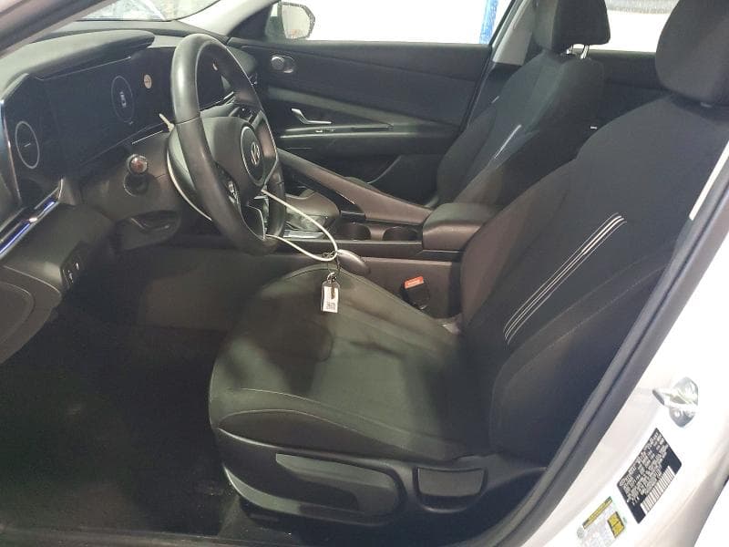 2025 HYUNDAI ELANTRA SEL 7