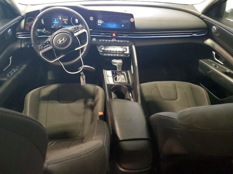 2025 HYUNDAI ELANTRA SEL 8