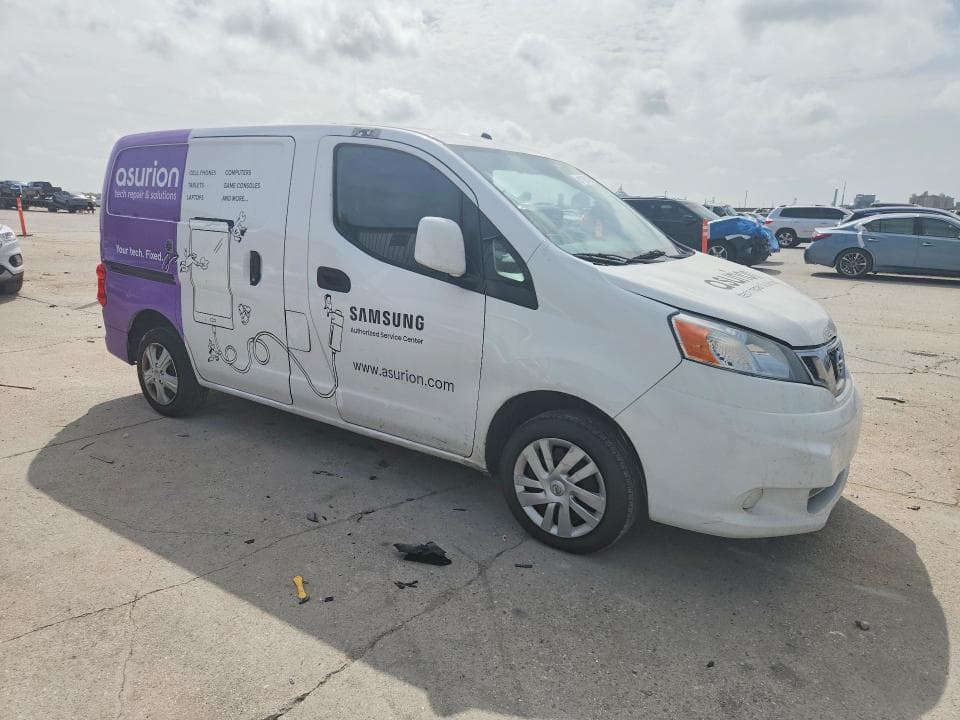 2019 NISSAN NV200 SV 4
