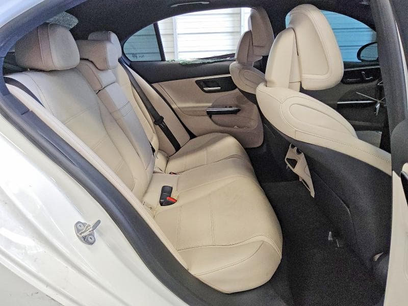 2024 MERCEDES-BENZ C 300 300 11