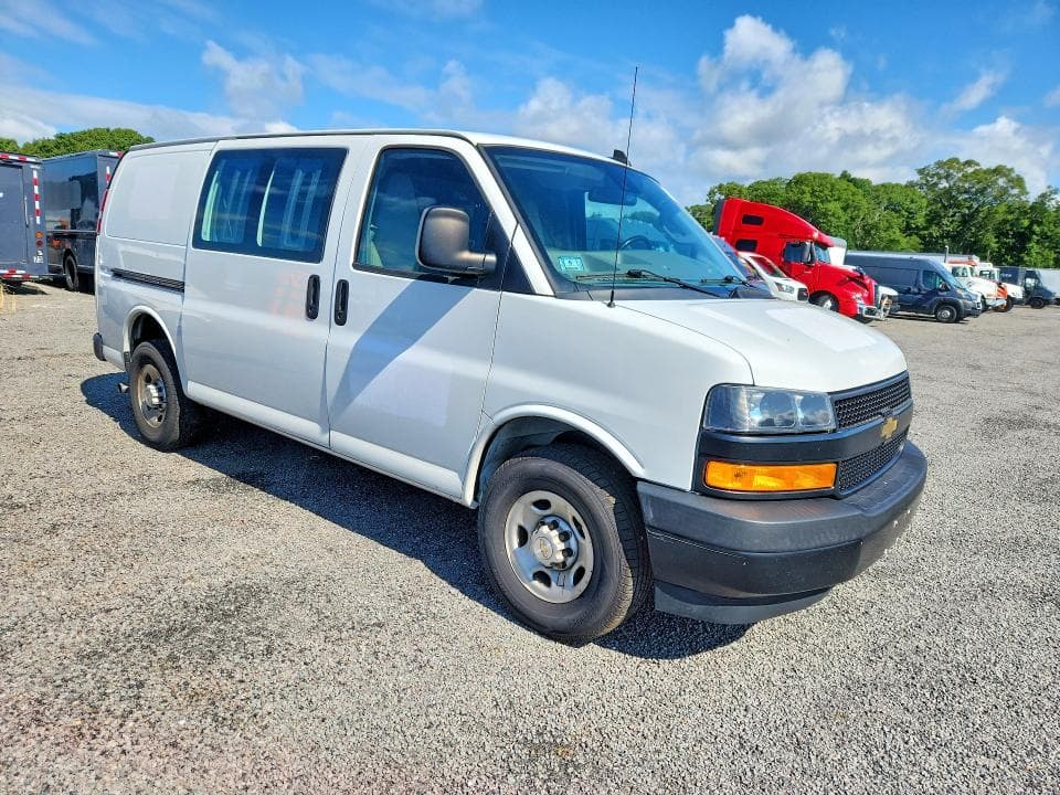 2022 CHEVROLET EXPRESS G2500 4