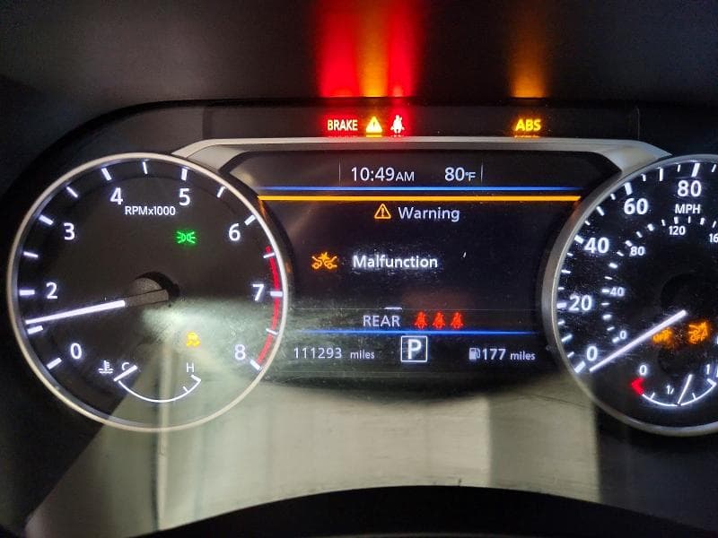 2023 NISSAN SENTRA SV SV 9