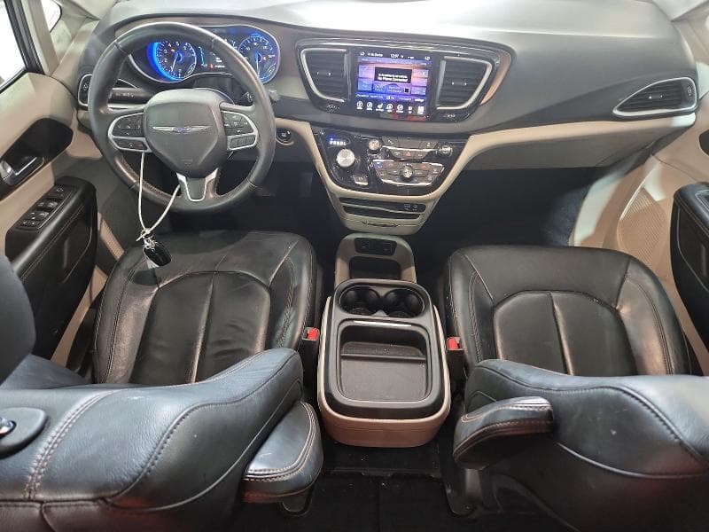 2017 CHRYSLER PACIFICA TOURING L 8