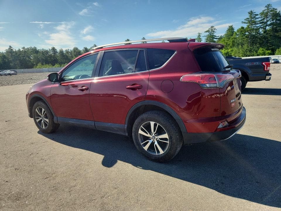 2018 TOYOTA RAV4 XLE 2
