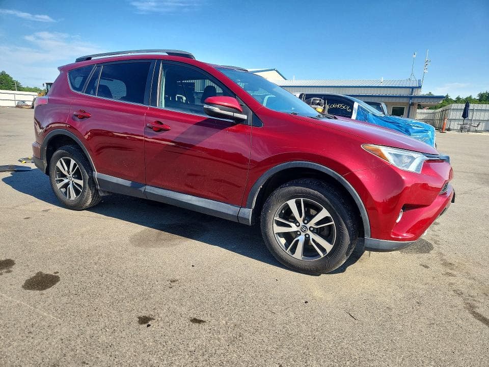 2018 TOYOTA RAV4 XLE 4