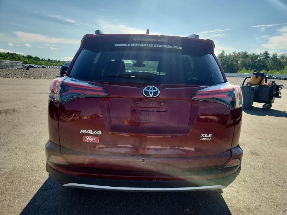 2018 TOYOTA RAV4 XLE 6