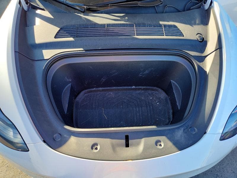 2025 TESLA MODEL Y 11