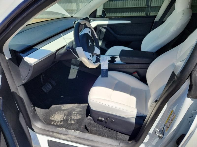 2025 TESLA MODEL Y 7