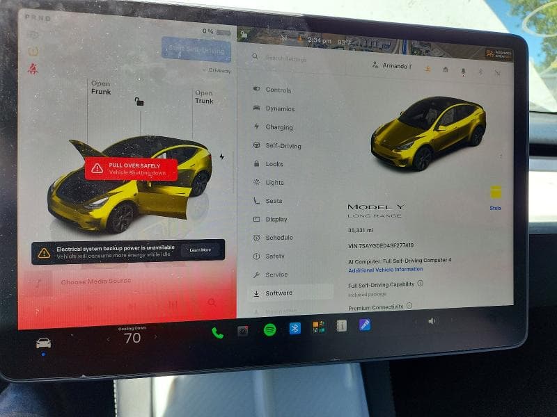 2025 TESLA MODEL Y 9