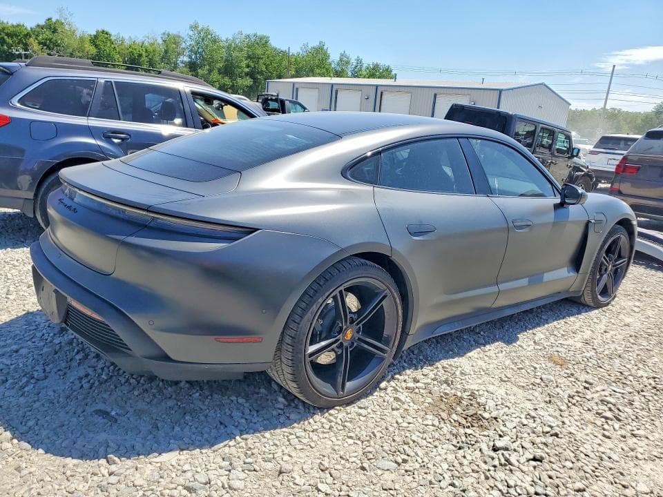 2022 PORSCHE TAYCAN TURBO 3
