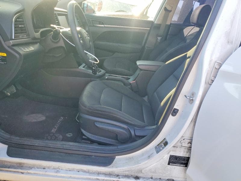 2018 HYUNDAI ELANTRA SEL SEL 8