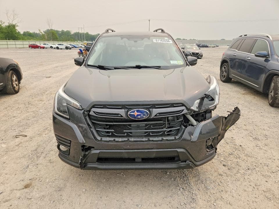 2022 SUBARU FORESTER LIMITED 5