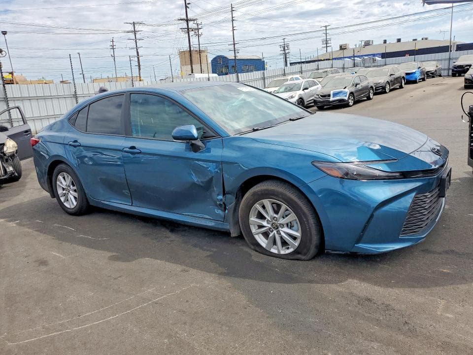 2025 TOYOTA CAMRY LE 4