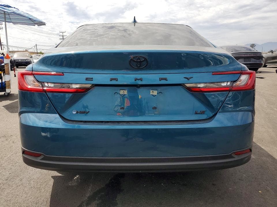2025 TOYOTA CAMRY LE 6