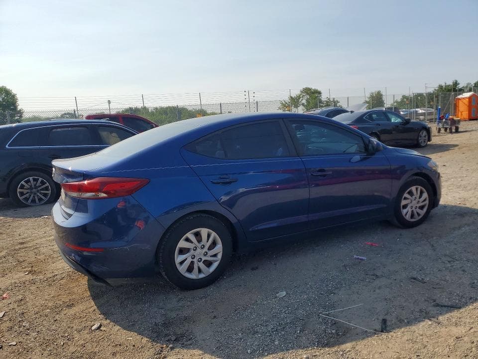 2018 HYUNDAI ELANTRA SE 3