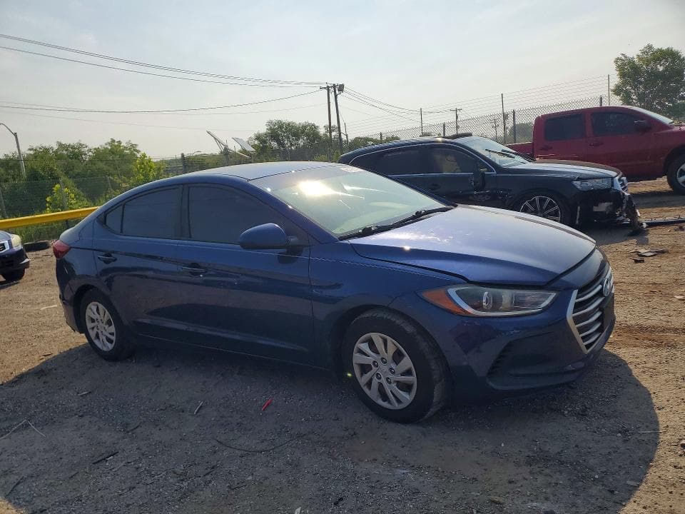 2018 HYUNDAI ELANTRA SE 4