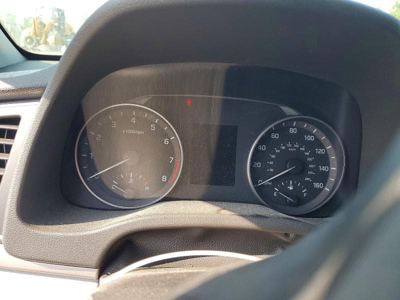 2018 HYUNDAI ELANTRA SE 9