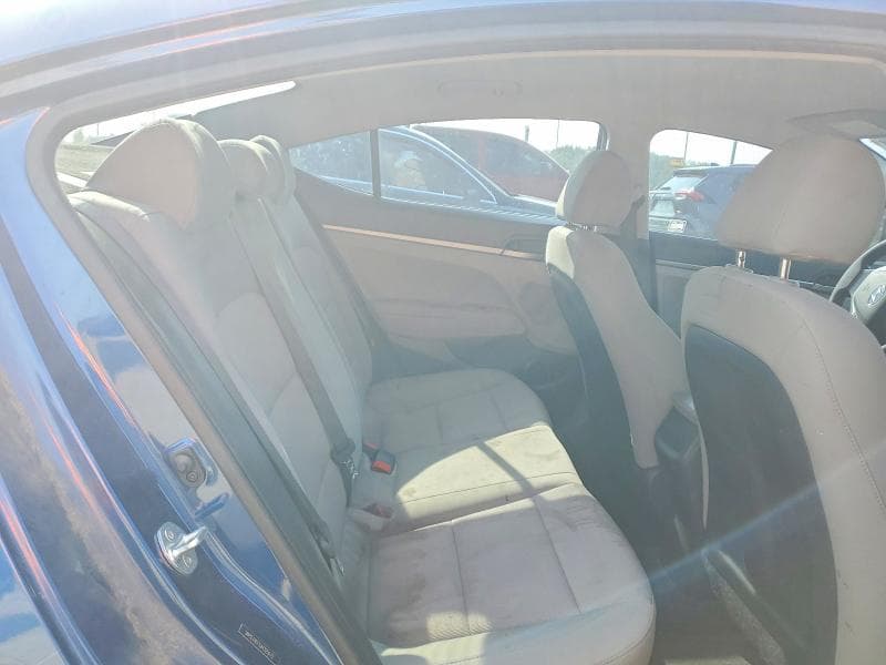 2018 HYUNDAI ELANTRA SE 10