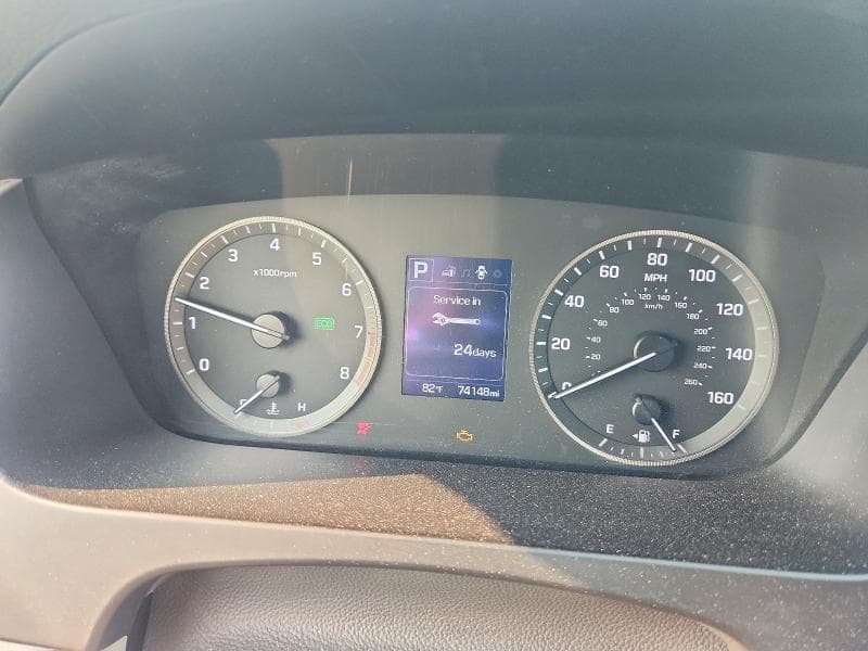 2017 HYUNDAI SONATA SE SE 9