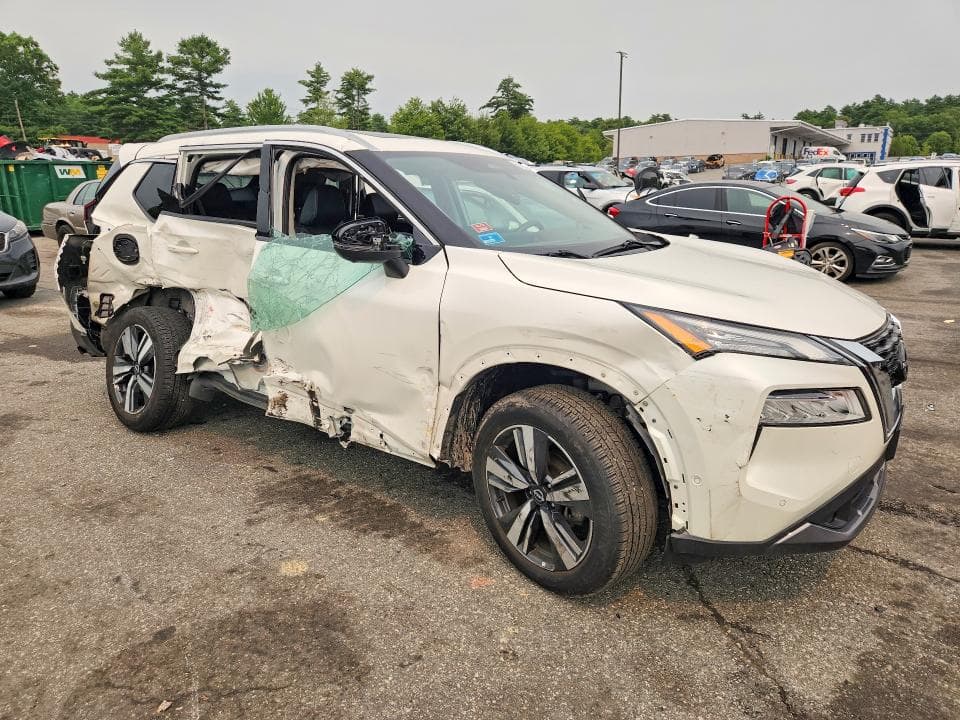 2023 NISSAN ROGUE SL 4