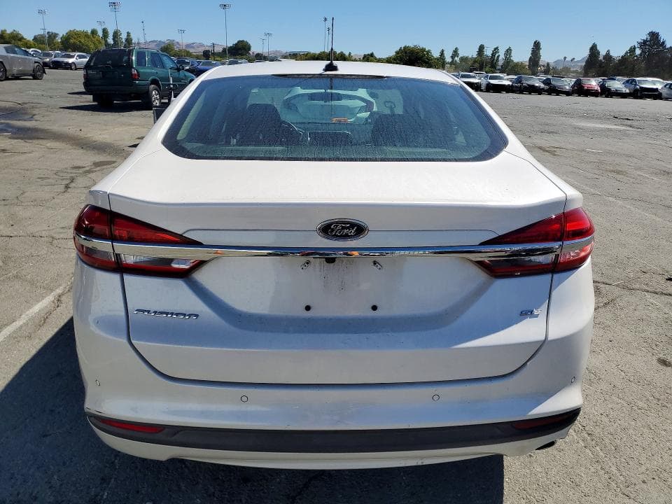 2018 FORD FUSION SE 6
