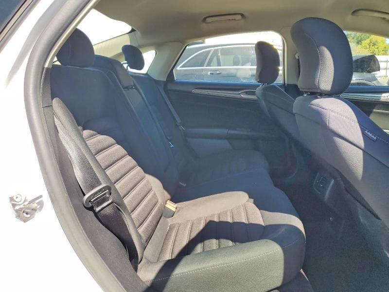 2018 FORD FUSION SE 10