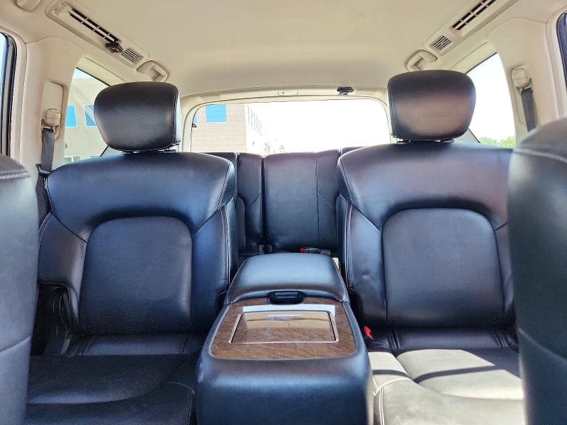 2017 INFINITI QX80 BASE 10