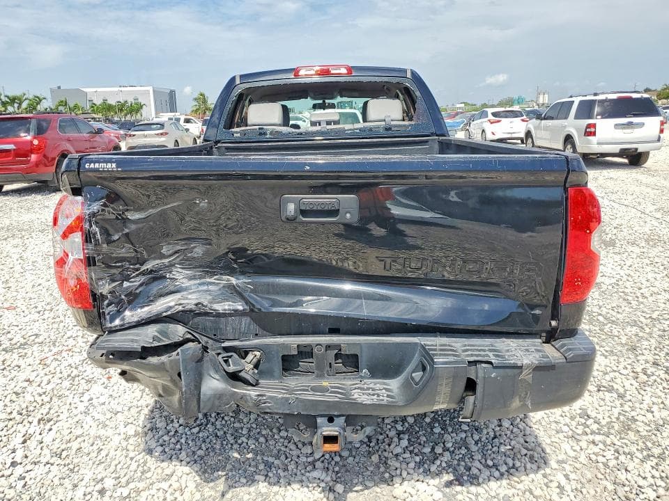 2017 TOYOTA TUNDRA SR 6