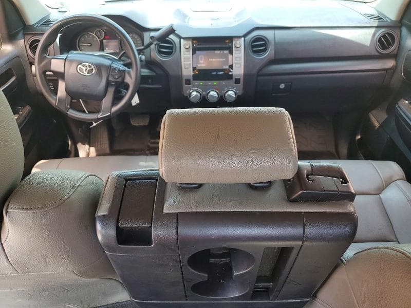 2017 TOYOTA TUNDRA SR 8