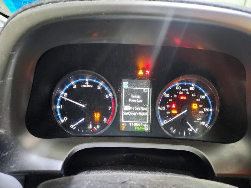 2017 TOYOTA RAV4 XLE 9