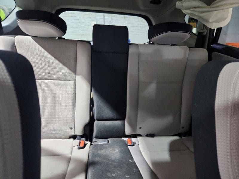 2017 TOYOTA RAV4 XLE 10