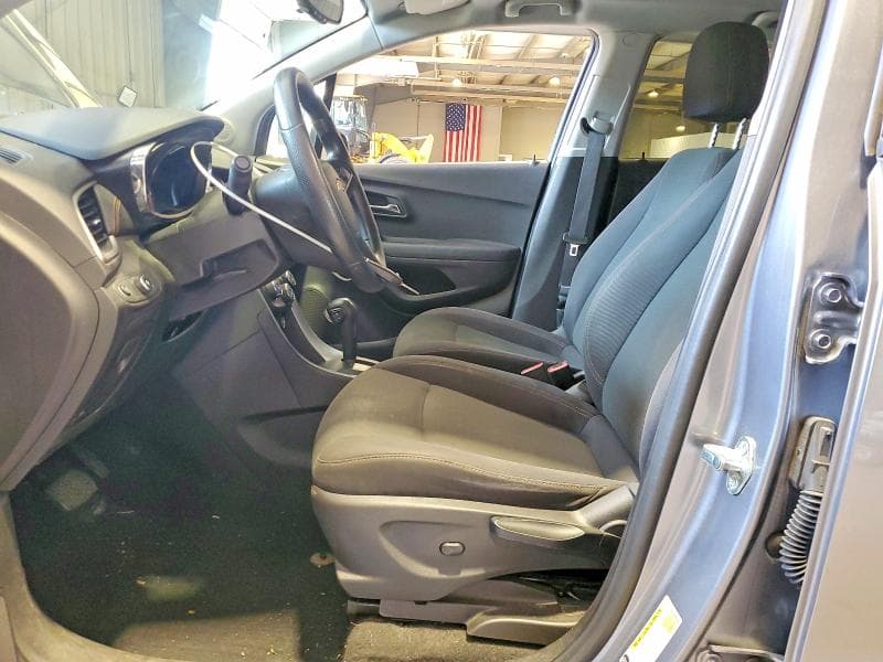 2020 CHEVROLET TRAX LS 7