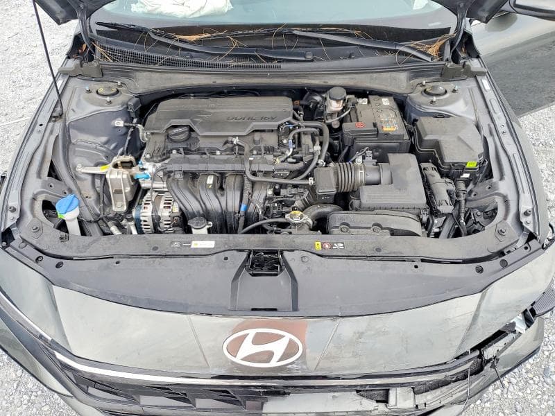 2025 HYUNDAI ELANTRA SEL 11