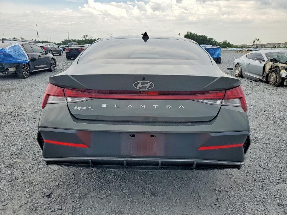 2025 HYUNDAI ELANTRA SEL 6
