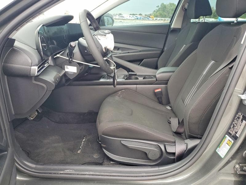 2025 HYUNDAI ELANTRA SEL 7