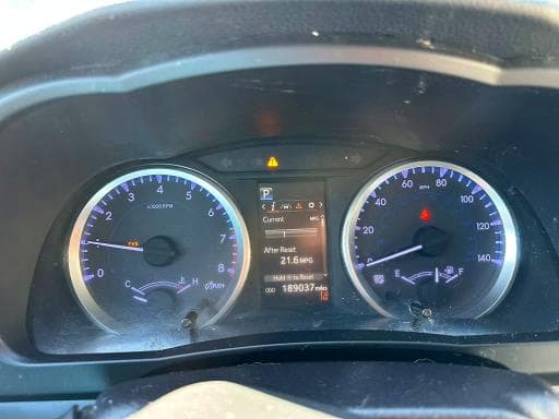 2018 TOYOTA HIGHLANDER LE 9