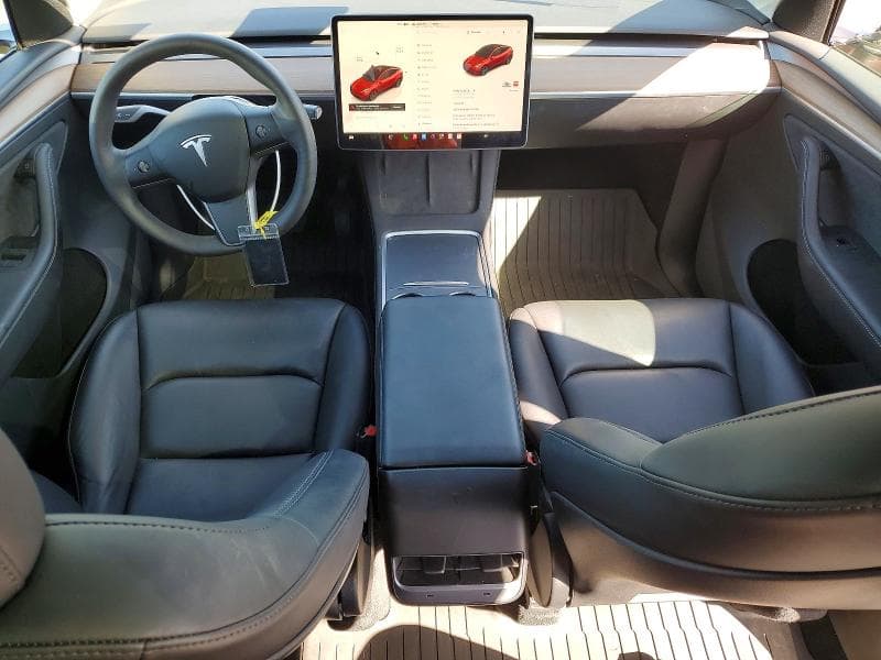 2022 TESLA MODEL Y 8