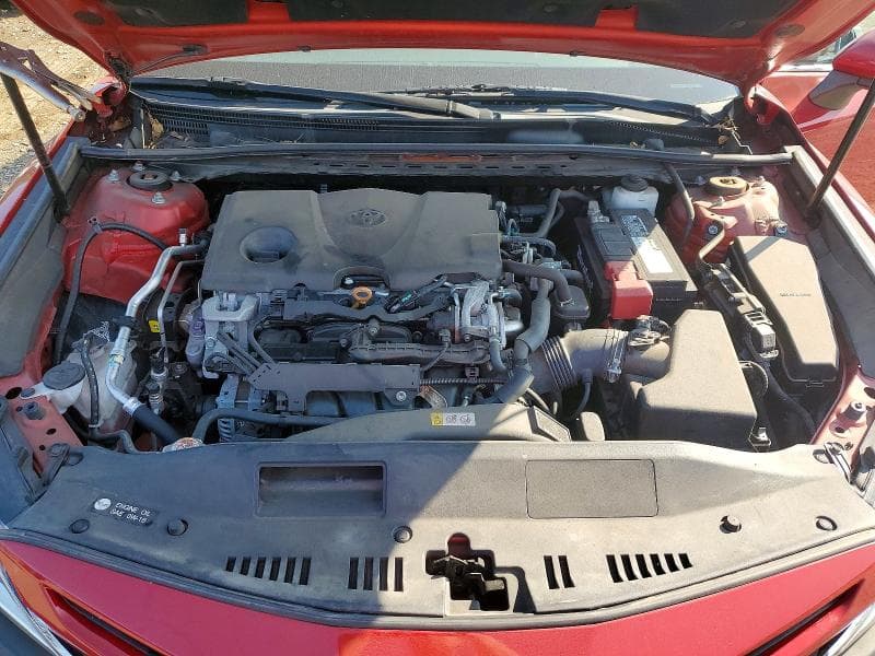 2019 TOYOTA CAMRY SE 11