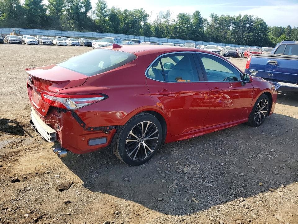2019 TOYOTA CAMRY SE 3