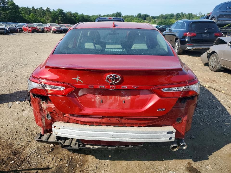 2019 TOYOTA CAMRY SE 6