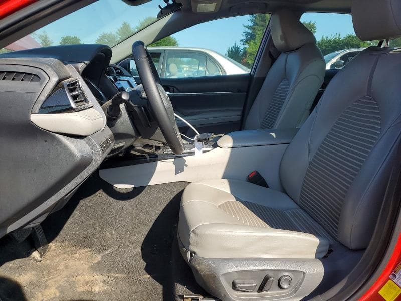2019 TOYOTA CAMRY SE 7