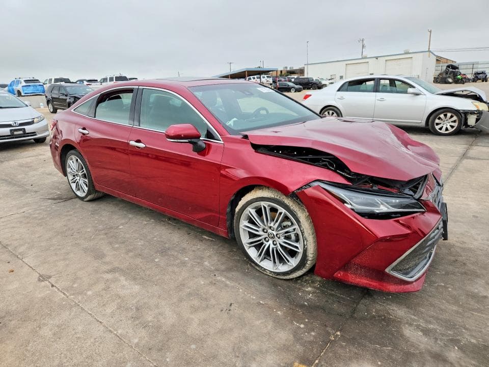 2021 TOYOTA AVALON LIMITED 4