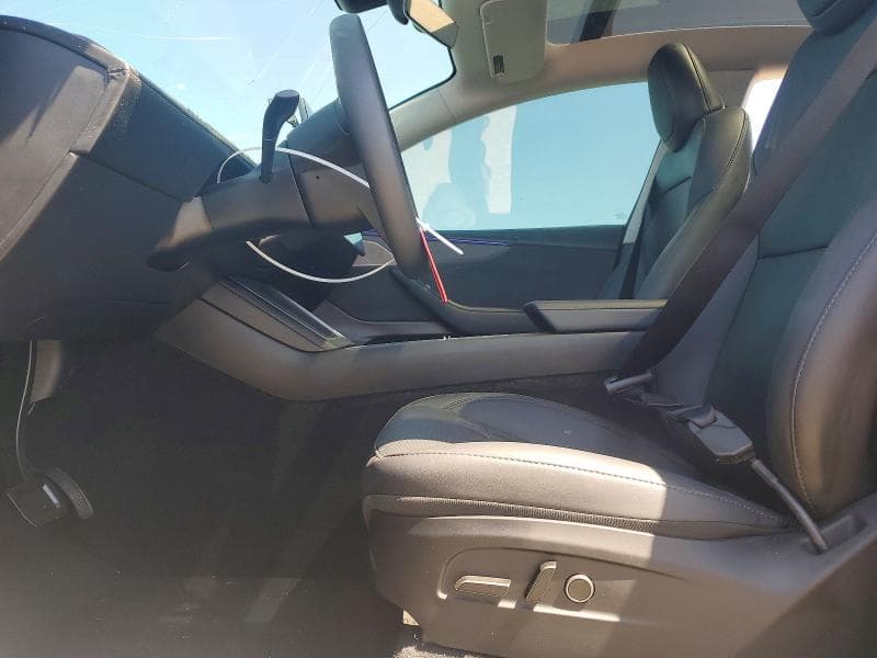 2026 TESLA MODEL Y 7