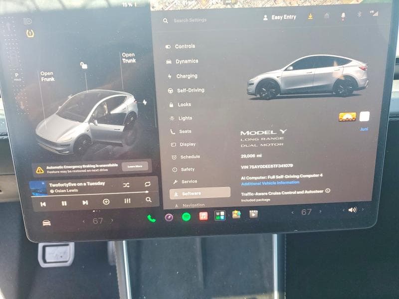 2026 TESLA MODEL Y 9