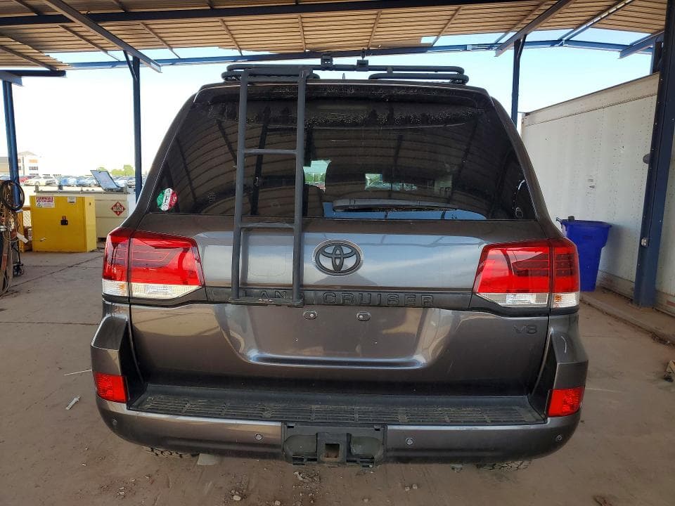 2018 TOYOTA LAND CRUISER BASE 6