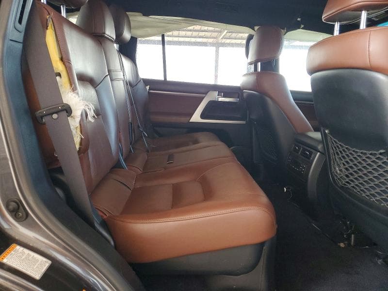 2018 TOYOTA LAND CRUISER BASE 10