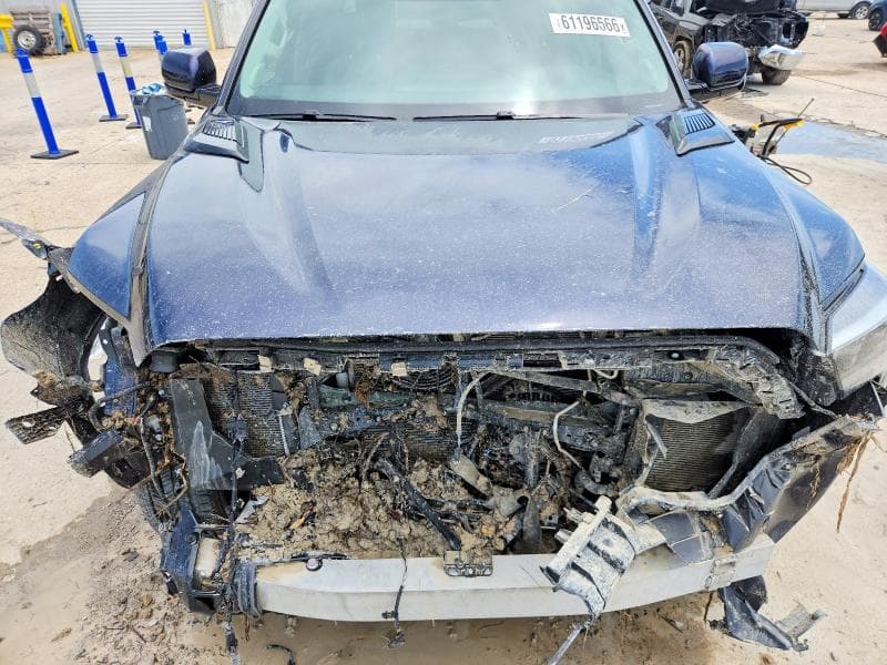 2024 TOYOTA TUNDRA CREWMAX LIMITED 11