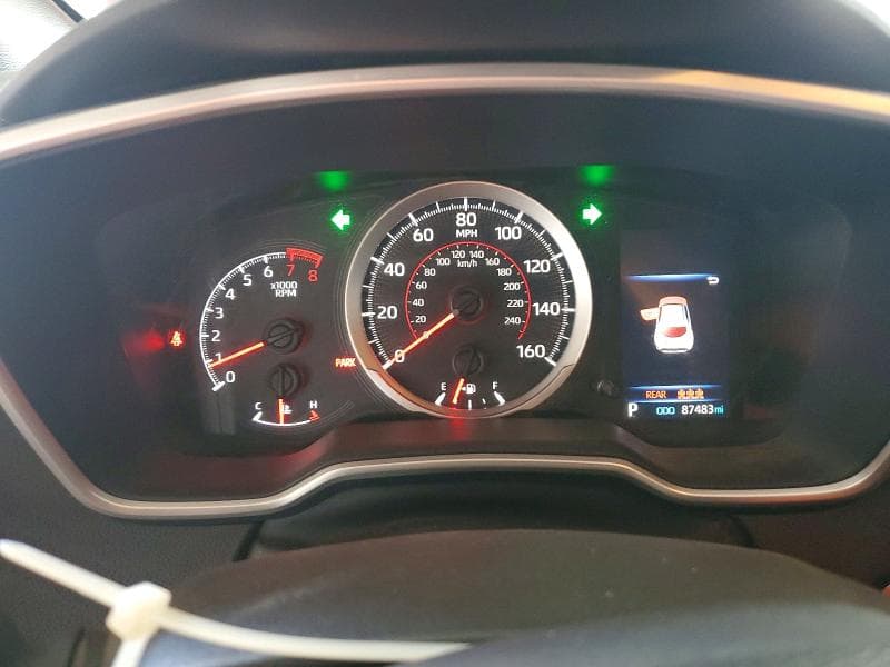 2021 TOYOTA COROLLA HATCHBACK SE 9
