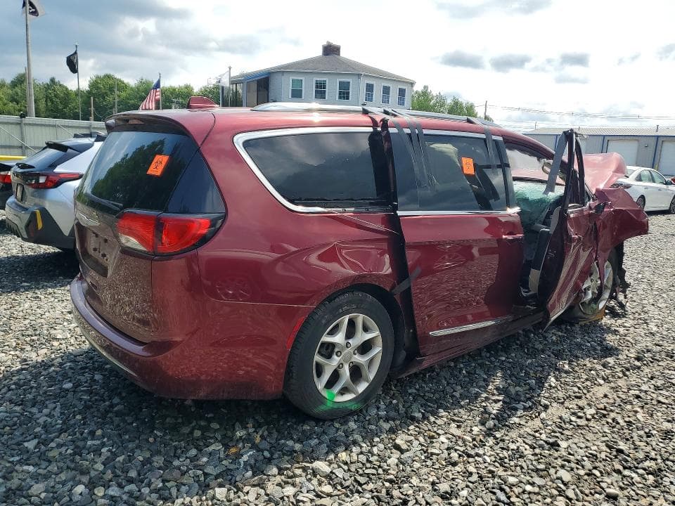 2018 CHRYSLER PACIFICA TOURING L 3