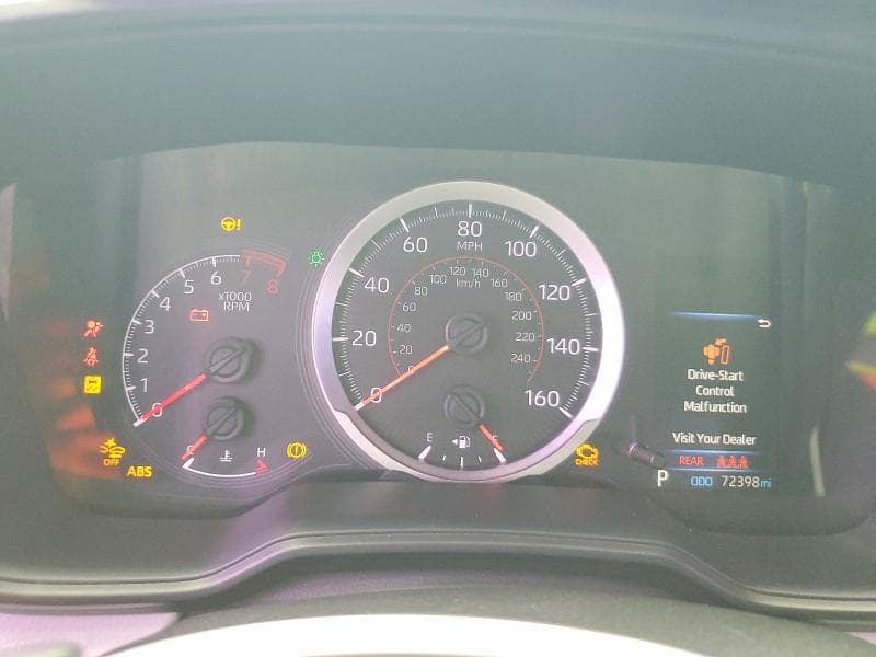 2020 TOYOTA COROLLA SE SE 9